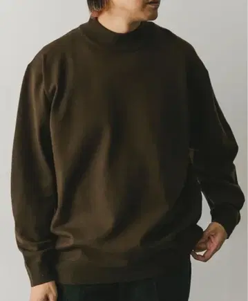 UR TECH 200일 니트 모크넥 니트