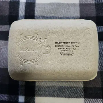 M.R.M.W.Majetek Big Turtle Small Second