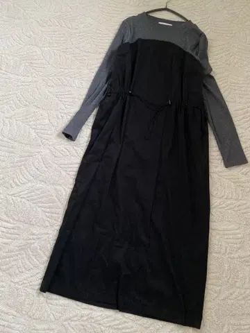 새상품급 카프리슈 레마쥬 절개 원피스 리브 니트 긴팔 롱