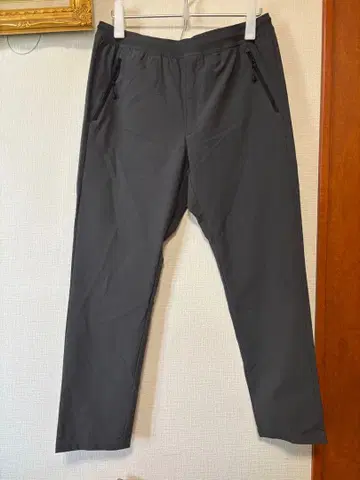 [ 미사용 새상품 ] mont-bell 그레이 조거 팬츠