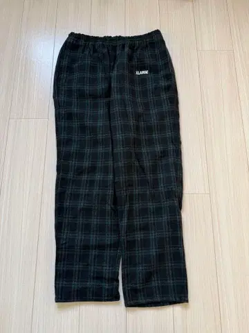 X-LARGE 와이드 팬츠 블랙워치