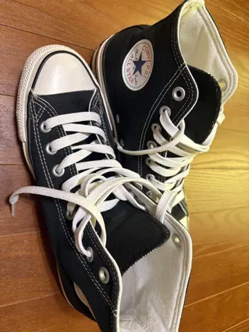 컨버스 블랙 하이컷 스니커즈