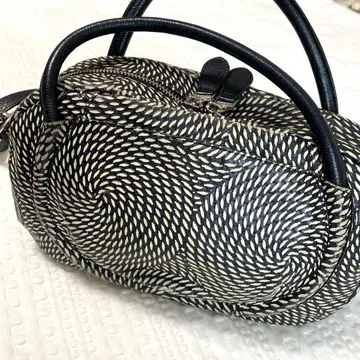 VIA DOAN 스월 디자인 숄더백 개성파 백