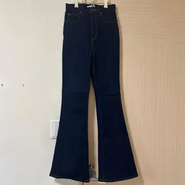 다크 블루 부츠컷 데님