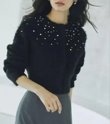 CELFORD 샤기 믹스 엠벨리쉬먼트 가디건