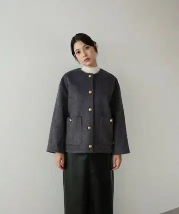 블루이스트 [ J by blue ] 골드 버튼 울 샤기 코트