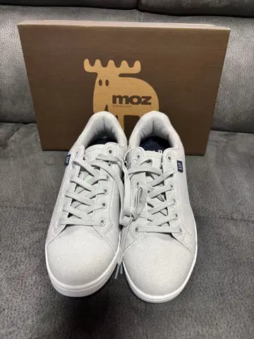 GAP 그레이 스니커즈