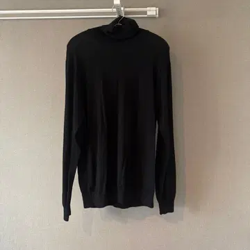 EDIFICE 블랙 터틀넥 니트 L 사이즈