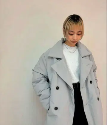 ANUKE 앙누크 스탠드 칼라 다운 코트