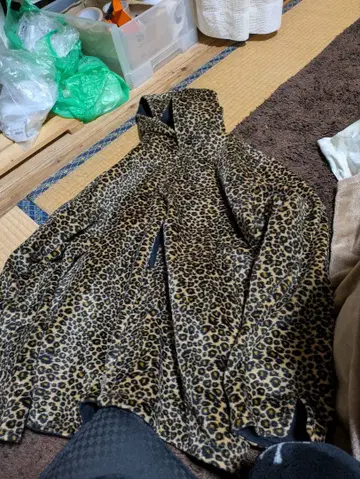 표범 무늬 리버서블 후드티 현 상태 리사이클 상품