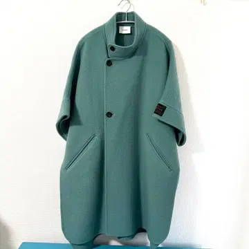 미스 로에 코트