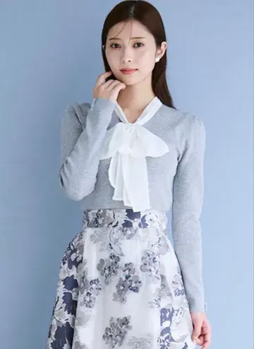 CELFORD 보타이 니트 풀오버