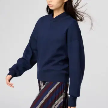 새상품 스무스 코튼 크루넥 스웨터