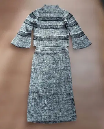 아줄바이마우지 니트 셋업