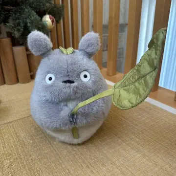 토토로 봉제 인형 잎사귀 우산 포함