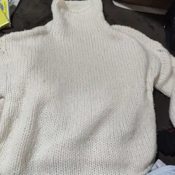 크리스텐센도르노 니트 스웨터