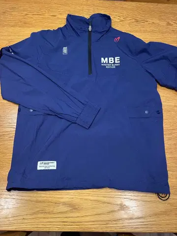 MASTER BUNNY EDITION 네이비 자켓