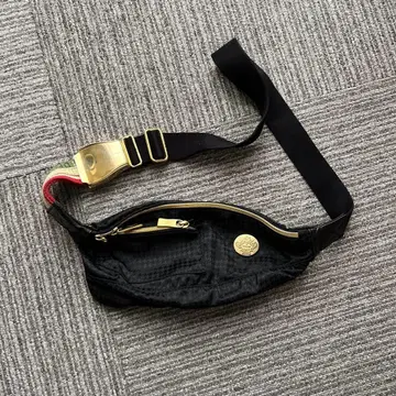 오로비안코 웨스트 파우치