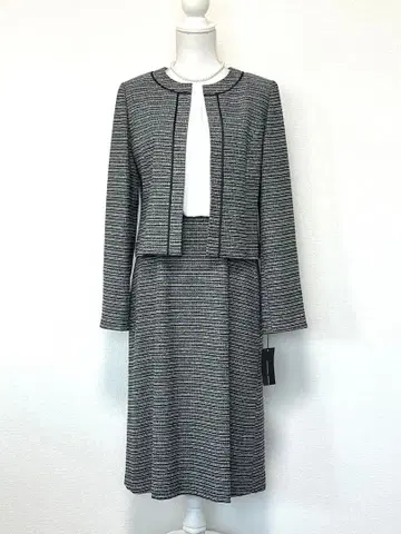 새상품 빅 사이즈 EMOTIONALL DRESSES / 세레모니 수트