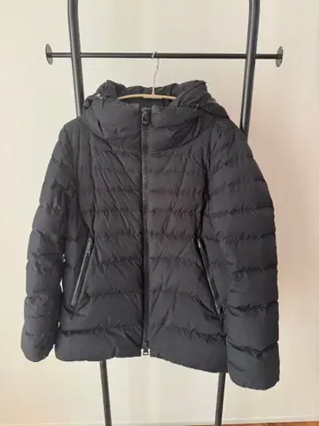 Herno 후드 부착 다운 자켓 블랙