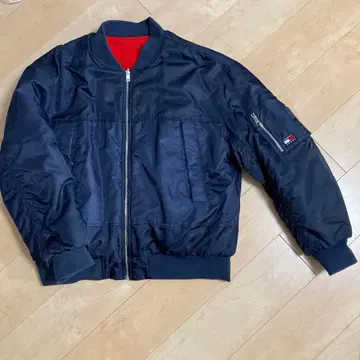 Tommy Jeans MA-1 스타일 자켓과 퀼팅 자켓 세트