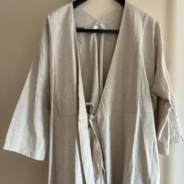 emmi 베이지 린넨 롱 코트