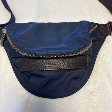 페리제 네이비 나일론 숄더백