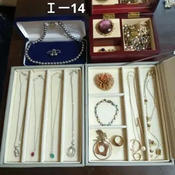 유품 생전 정리 액세서리 묶음 판매 그레이 펄 세트 브로치, 귀찌, 반지