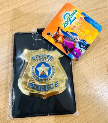 주토피아 2 경찰 배지풍 패스 케이스 닉 주디 경찰 수첩