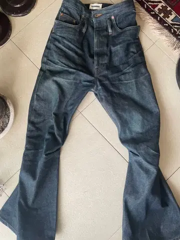 KOZABURO 논워시 부츠컷 데님