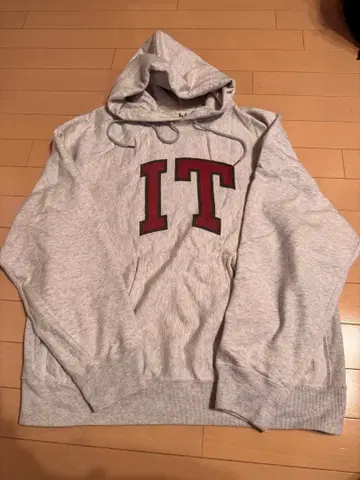 blurhms 후드티 미착용