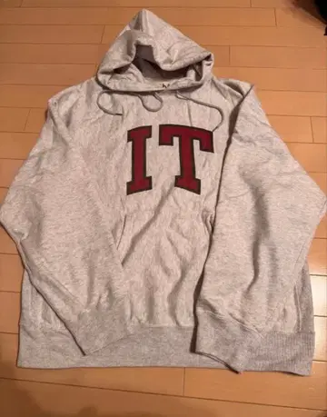 blurhms 후드티 미착용