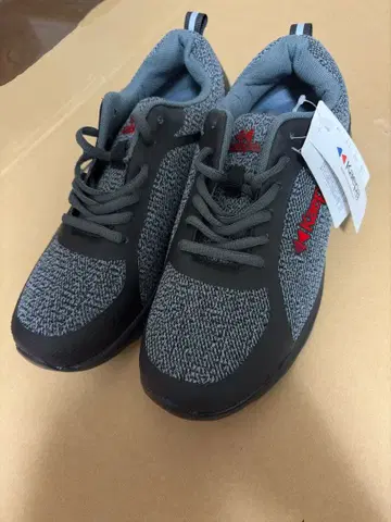 카에파 스니커즈