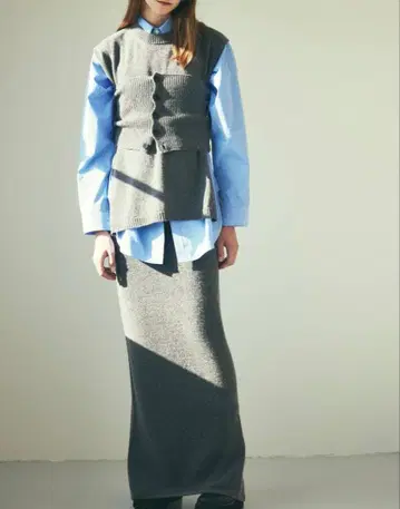 [ PHEENY ] 니트 베스트 & 뷔스티에 세트