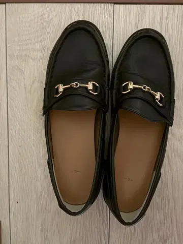 블랙 가죽 로퍼 금속 버클