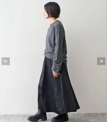 스픽앤스팬 미사용 새상품 플레어 스커트