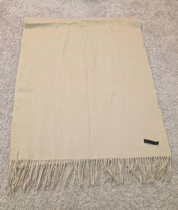 [ 고품질 ] 크리스찬 오자르 베이지 머플러