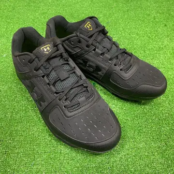 [ 새상품 ] 언더아머 UA 이그나이트 라이트 로우 ST