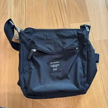 marimekko PAL 블랙 숄더백