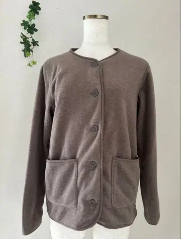 브라운 버튼 가디건