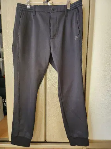 st ANDREWS 조거 팬츠 블랙