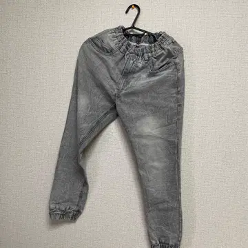 데미지 가공 그레이 캐주얼 팬츠