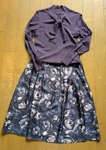 요시에 이나바 실크 스커트