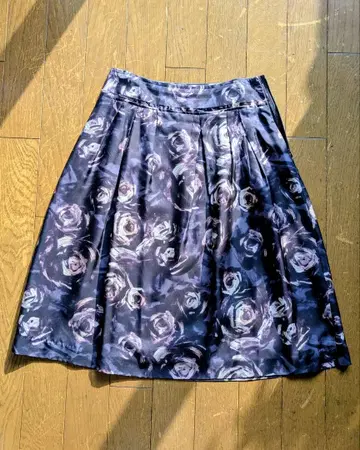 요시에 이나바 실크 스커트