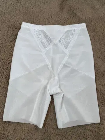 와코루 고보정 브라이덜 이너 거들 64M