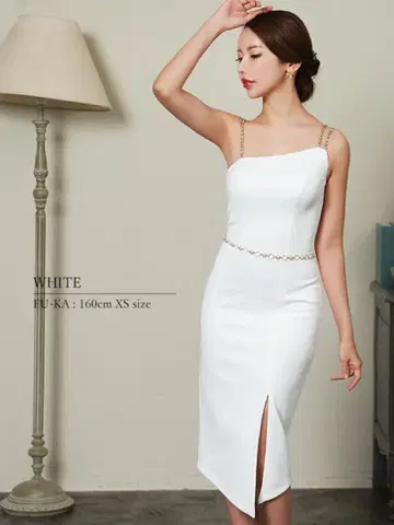 화이트 슬릿 S 사이즈 드레스 Veautt