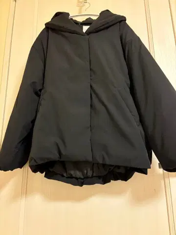 LEPSIM 탈부착 가능 후드 부착 블랙 패딩 자켓