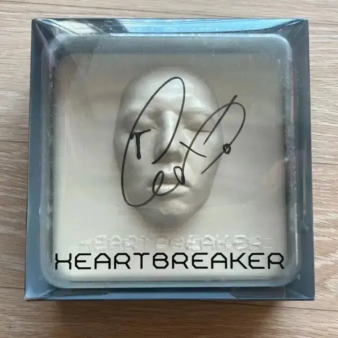 G-DRAGON | 지드래곤 GD G-dragon Heartbreaker album on Bunjang