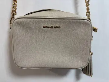 MICHAEL KORS 라이트 그레이 숄더백
