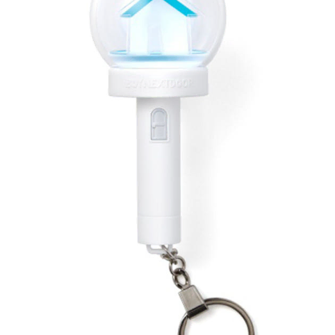 미개봉 보이 넥스트 도어 공식 정품 응원봉 키링